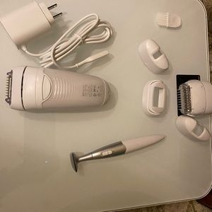 Braun epilator with attachments. Used.